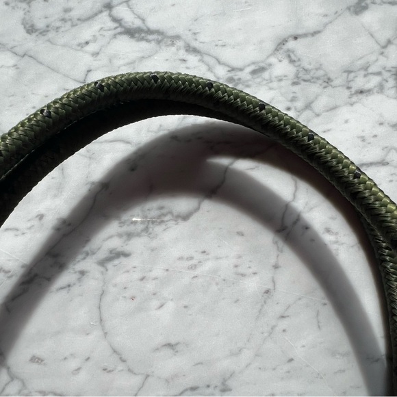 Haute Shore ShowOff women’s cross-body bag and wristlet. Removable strap. - Picture 9 of 9